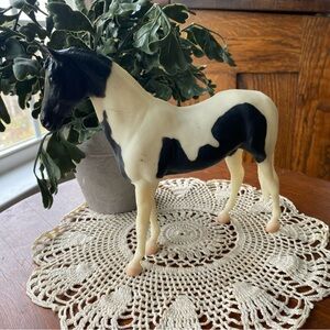 Breyer Vintage 1998 Black & White Paint Horse Figurine EUC